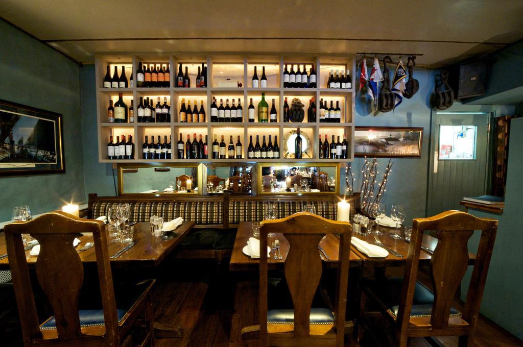Quinlan & Cooke Boutique Townhouse And Qcs Seafood Restaurant Otel Cahersiveen Dış mekan fotoğraf